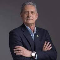 MEU AMIGO BIRA (EM HOMENAGEM AO PROFESSOR UBIRATAN JORGE IORIO)